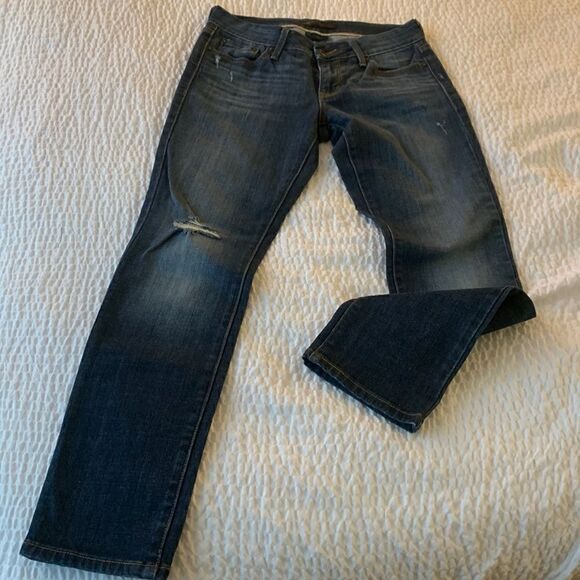 LEVIS, low-skinny, 4P medium, like new - Picture 1 of 12